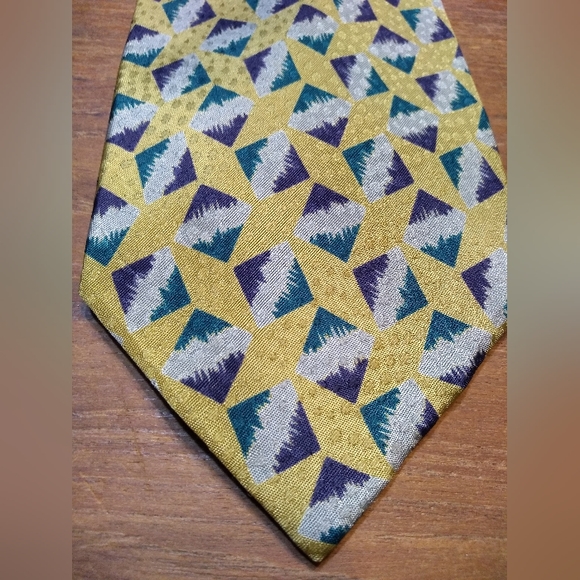 Giorgio Armani Tie, 100% Silk, Yellow & Powder Blue Pattern, Made in Ita… - Picture 2 of 10